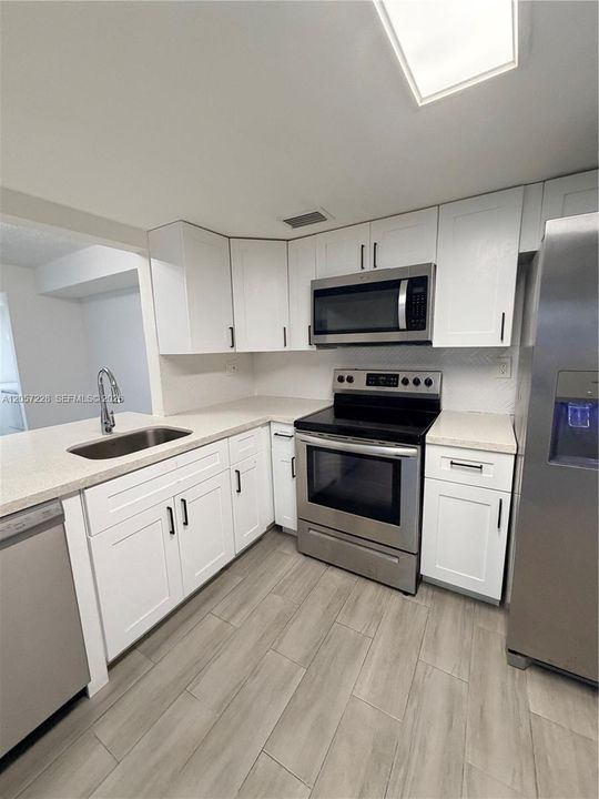 В аренду: $2,550 (2 спален, 1 ванн, 1095 Квадратных фут)