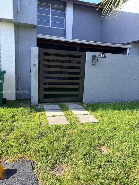 В аренду: $2,550 (2 спален, 1 ванн, 1095 Квадратных фут)