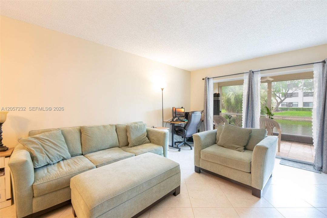 En Venta: $149,000 (2 camas, 2 baños, 1142 Pies cuadrados)