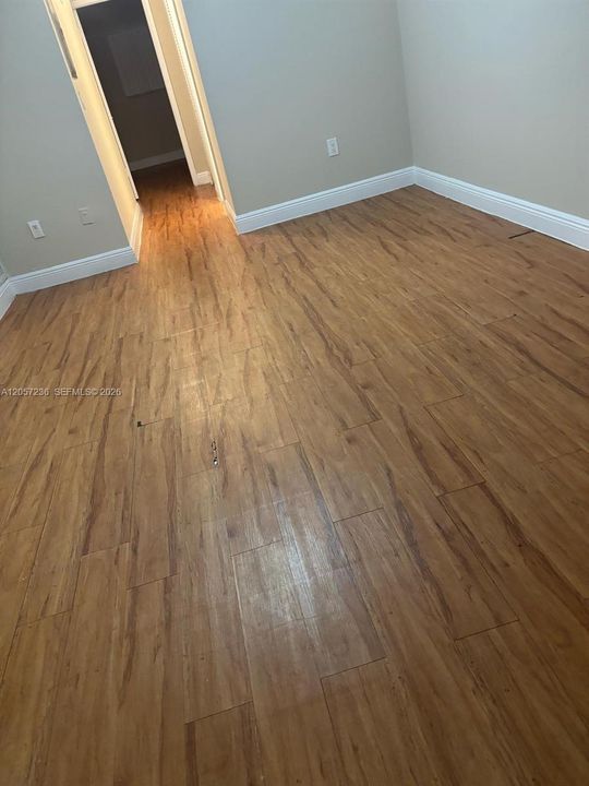 В аренду: $1,900 (2 спален, 2 ванн, 760 Квадратных фут)