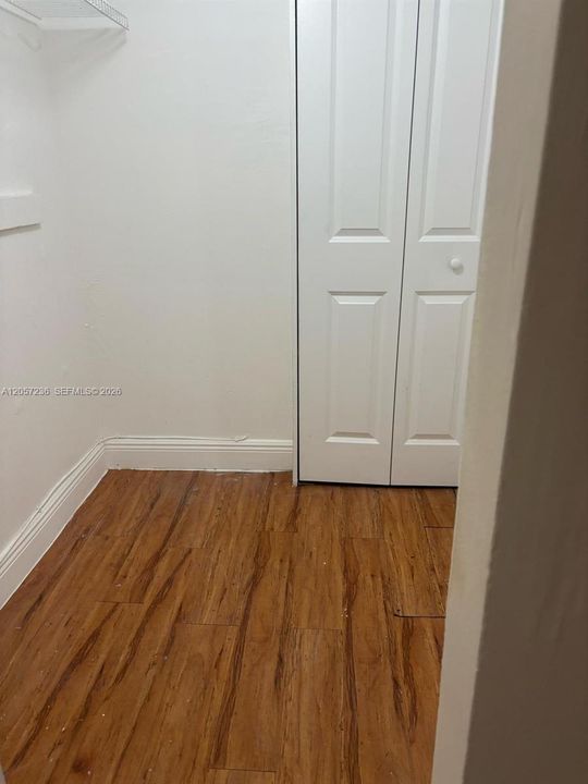 В аренду: $1,900 (2 спален, 2 ванн, 760 Квадратных фут)