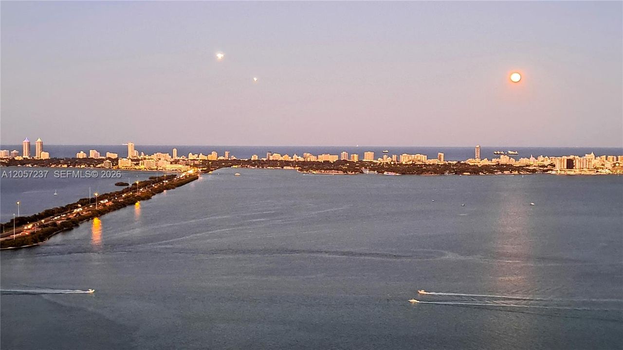 Sweeping unobstructed direct water views
