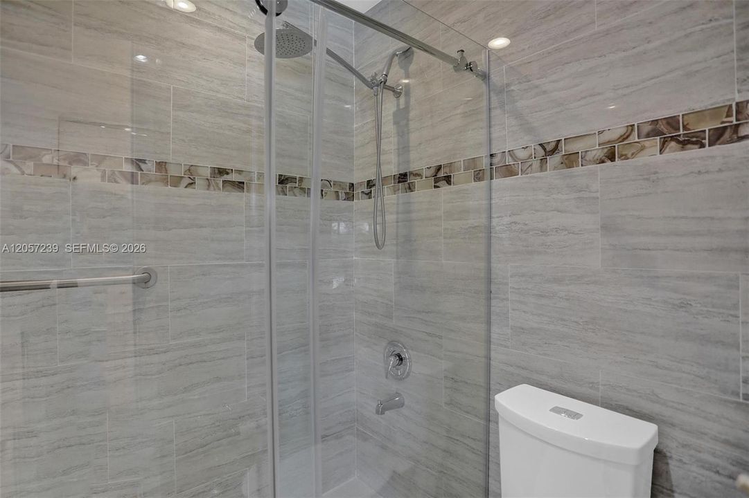 В аренду: $3,500 (3 спален, 2 ванн, 1414 Квадратных фут)