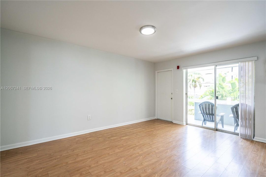 En Renta: $1,950 (2 camas, 1 baños, 750 Pies cuadrados)