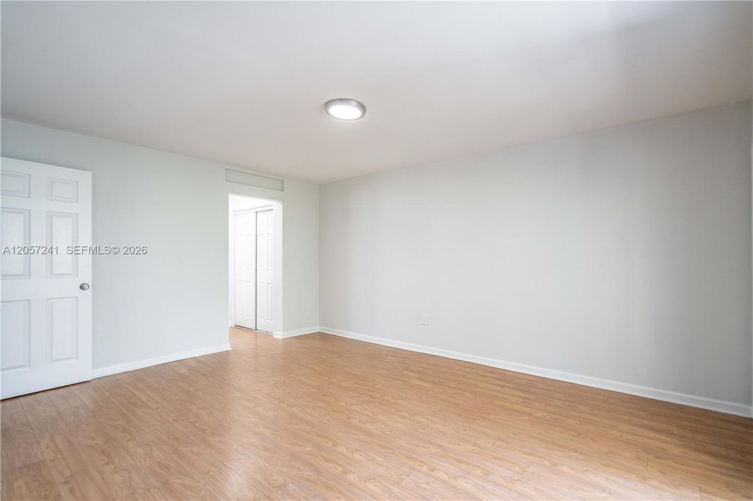 En Renta: $1,950 (2 camas, 1 baños, 750 Pies cuadrados)