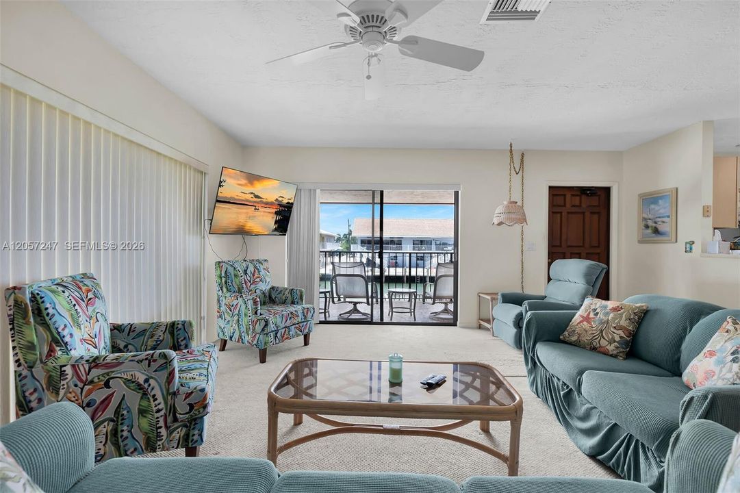 En Venta: $1,100,000 (2 camas, 2 baños, 1288 Pies cuadrados)