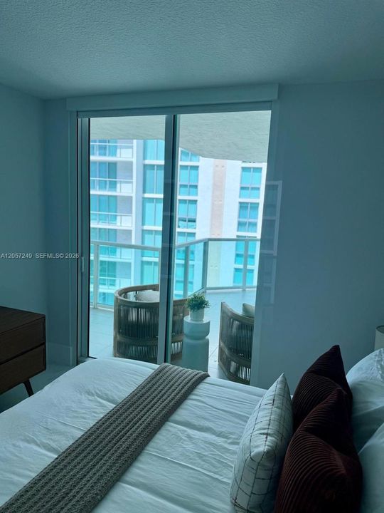 For Rent: $6,800 (3 beds, 2 baths, 1447 Square Feet)