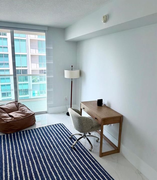 For Rent: $6,800 (3 beds, 2 baths, 1447 Square Feet)