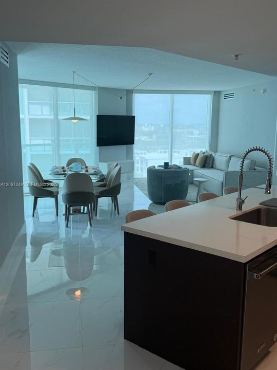 For Rent: $6,800 (3 beds, 2 baths, 1447 Square Feet)