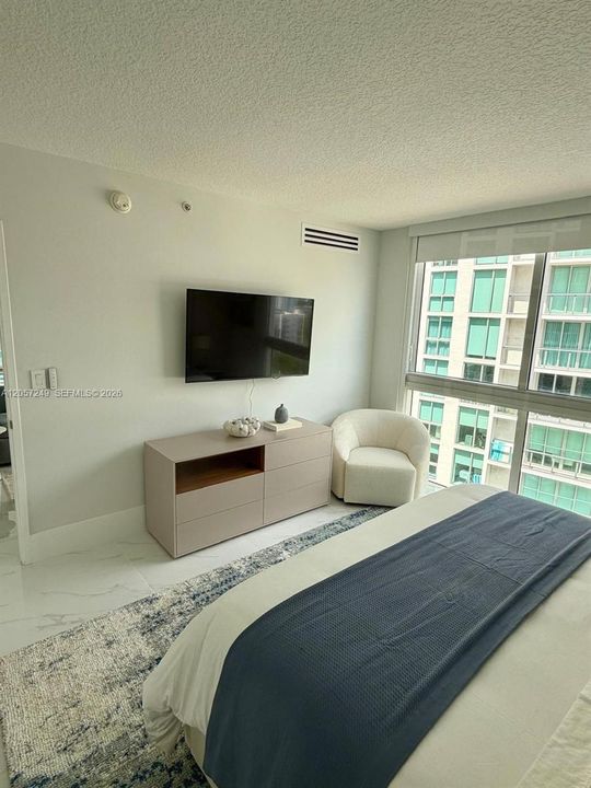 For Rent: $6,800 (3 beds, 2 baths, 1447 Square Feet)
