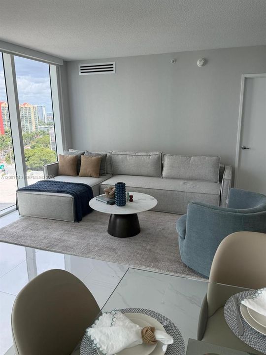 For Rent: $6,800 (3 beds, 2 baths, 1447 Square Feet)