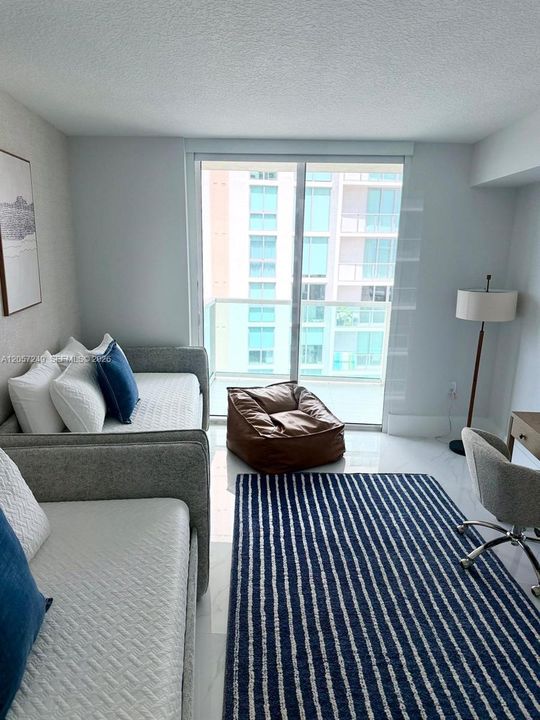 For Rent: $6,800 (3 beds, 2 baths, 1447 Square Feet)