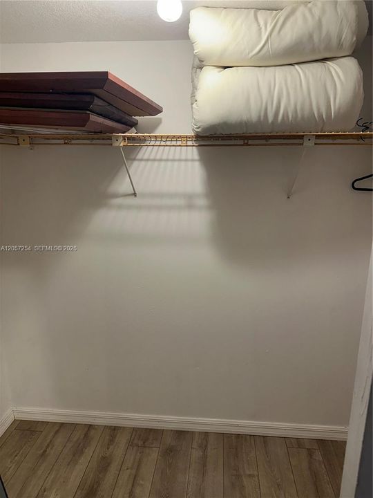 В аренду: $1,850 (2 спален, 2 ванн, 924 Квадратных фут)