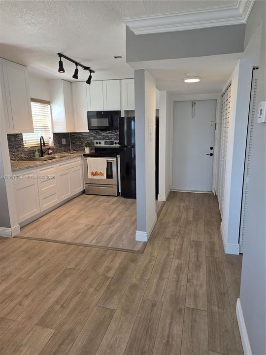 В аренду: $1,850 (2 спален, 2 ванн, 924 Квадратных фут)