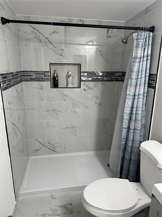 В аренду: $1,850 (2 спален, 2 ванн, 924 Квадратных фут)