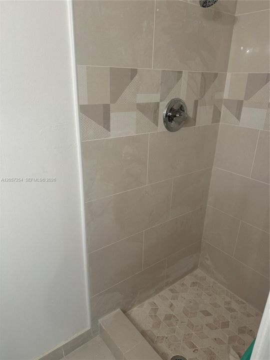 В аренду: $1,850 (2 спален, 2 ванн, 924 Квадратных фут)