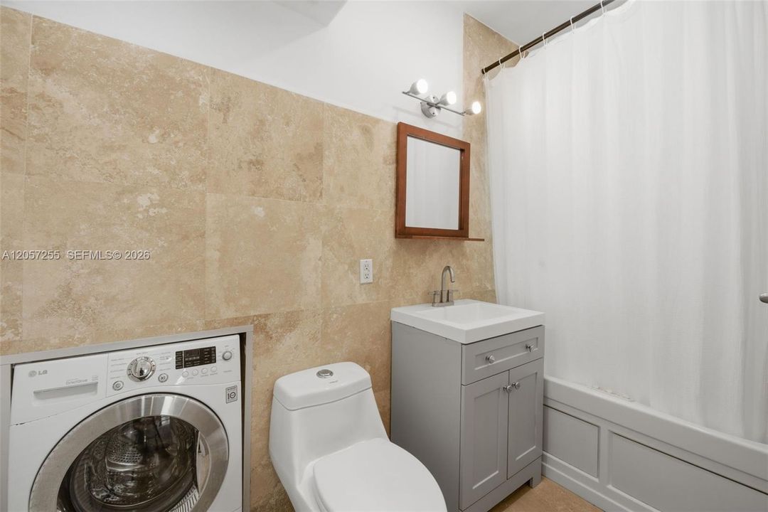 В аренду: $2,000 (1 спален, 1 ванн, 440 Квадратных фут)