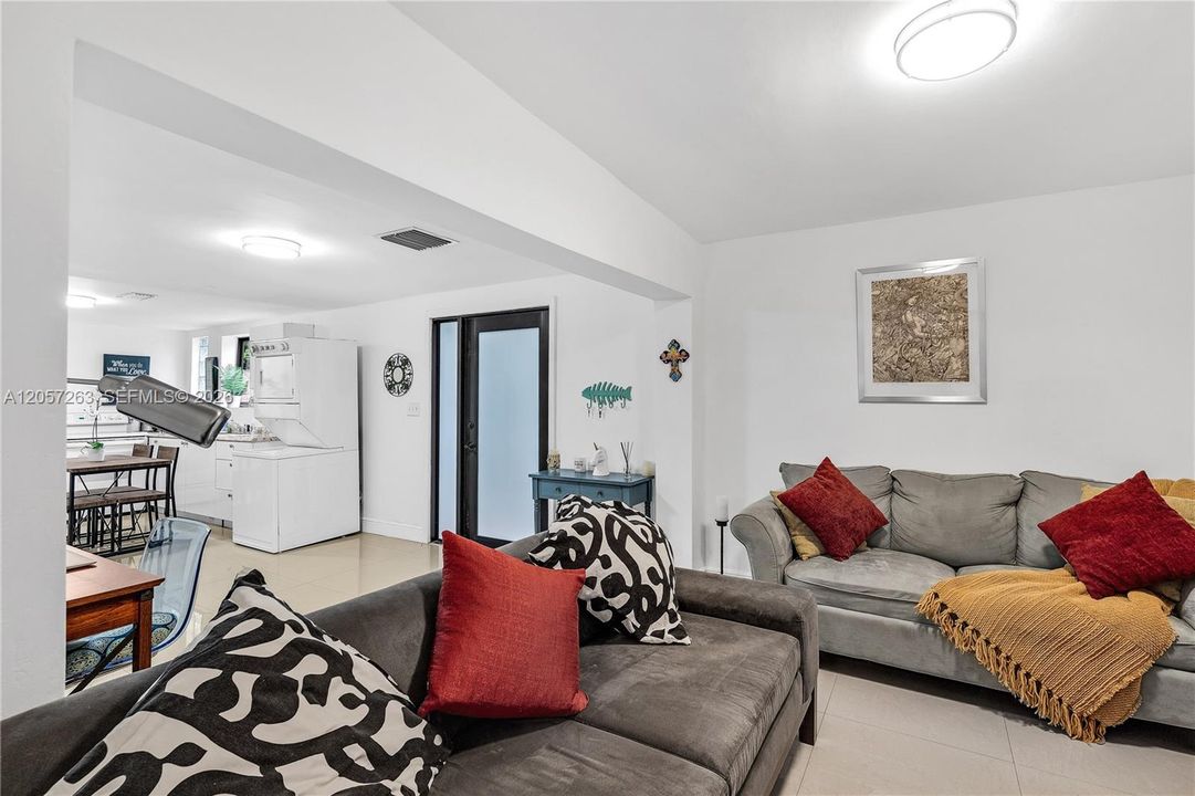 В аренду: $3,850 (3 спален, 2 ванн, 0 Квадратных фут)