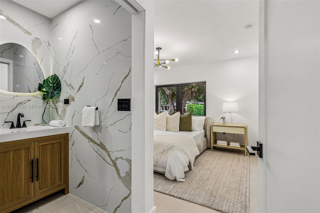 En Venta: $2,500,000 (4 camas, 4 baños, 2489 Pies cuadrados)