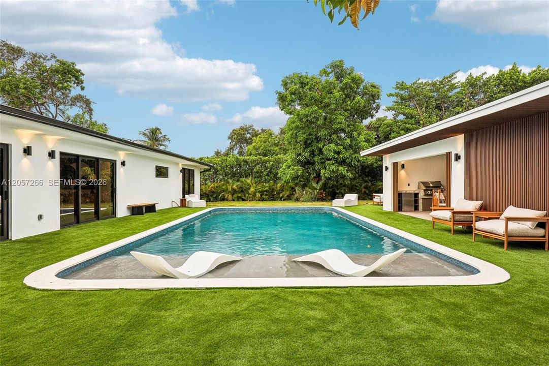 En Venta: $2,500,000 (4 camas, 4 baños, 2489 Pies cuadrados)