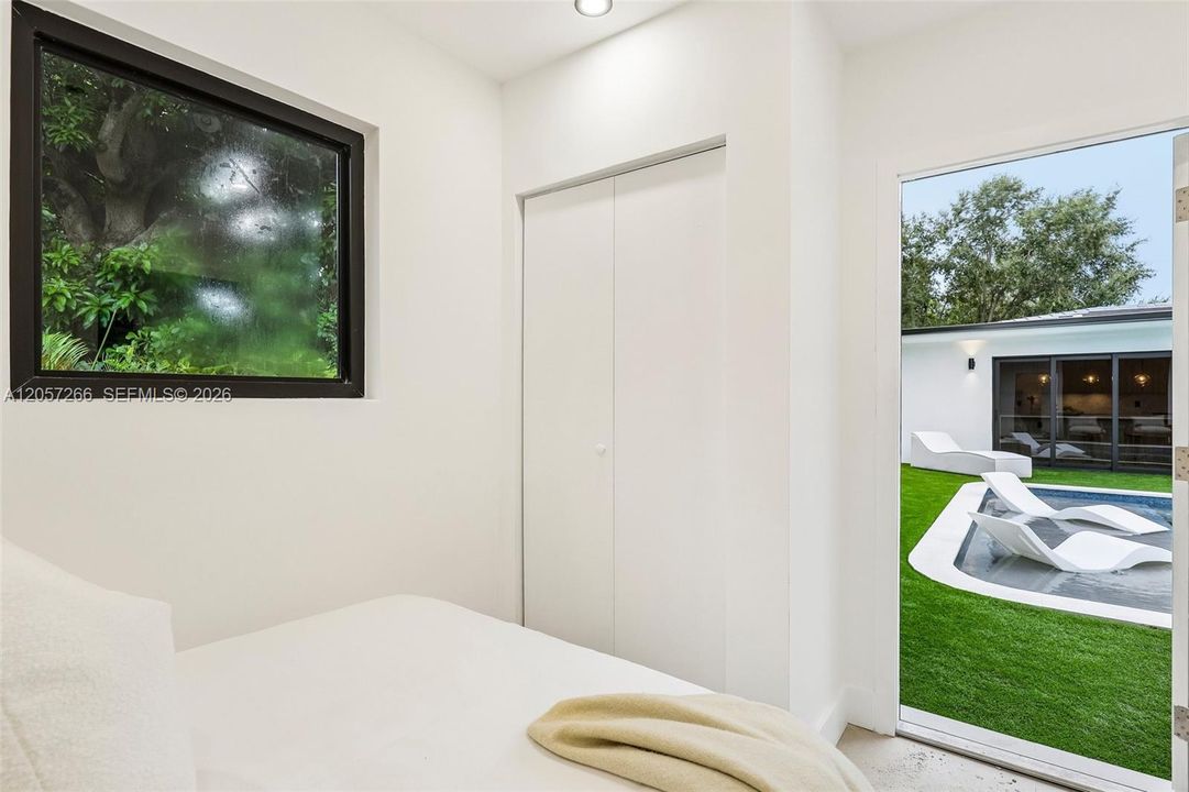 En Venta: $2,500,000 (4 camas, 4 baños, 2489 Pies cuadrados)