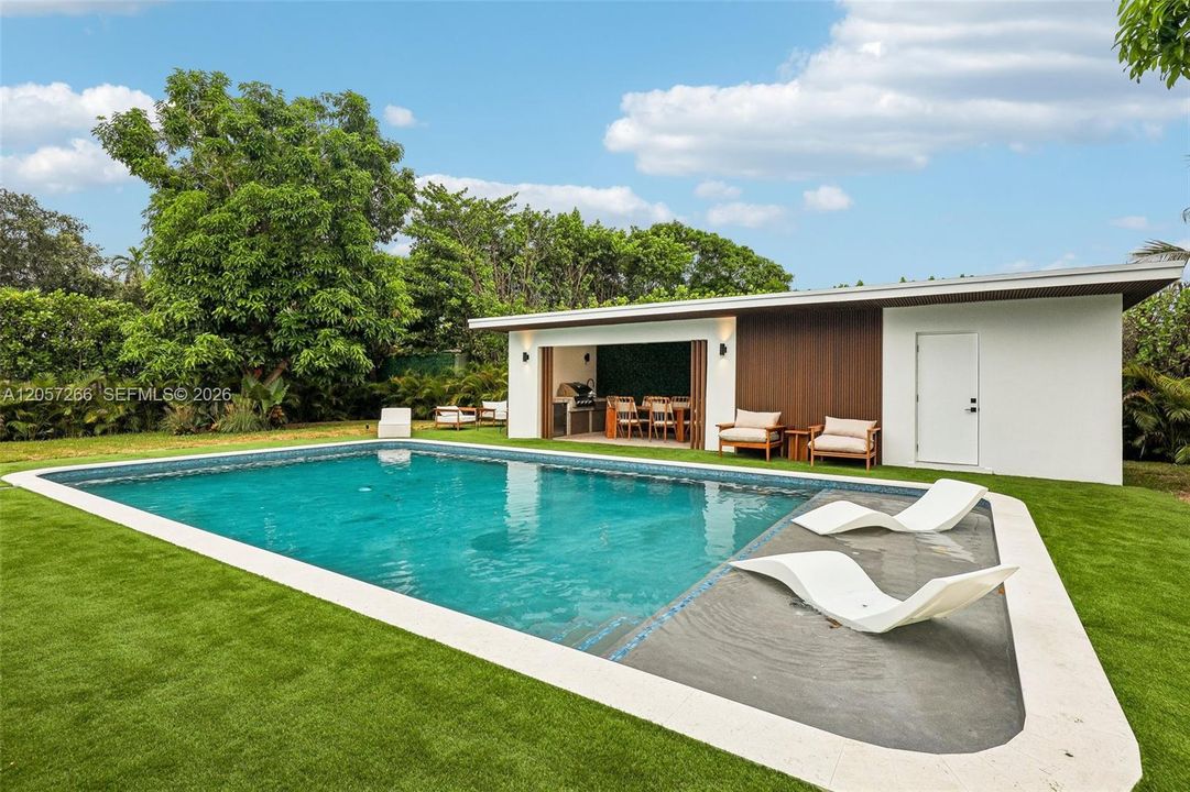 En Venta: $2,500,000 (4 camas, 4 baños, 2489 Pies cuadrados)