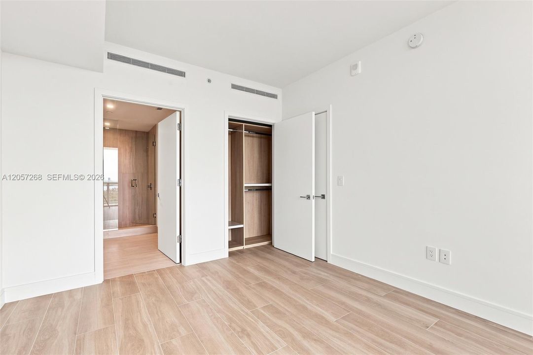 В аренду: $8,500 (2 спален, 3 ванн, 0 Квадратных фут)