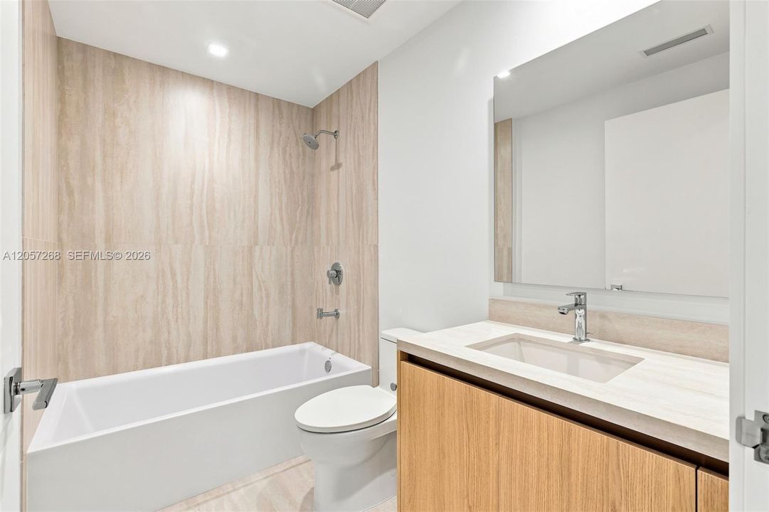 В аренду: $8,500 (2 спален, 3 ванн, 0 Квадратных фут)