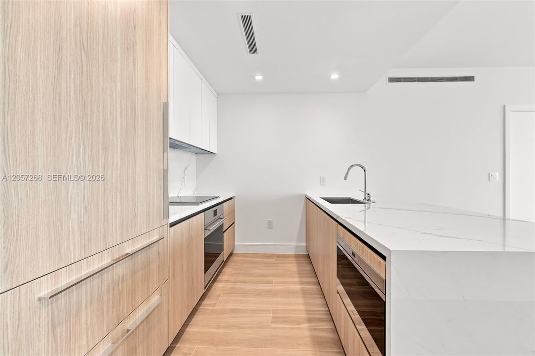 В аренду: $8,500 (2 спален, 3 ванн, 0 Квадратных фут)
