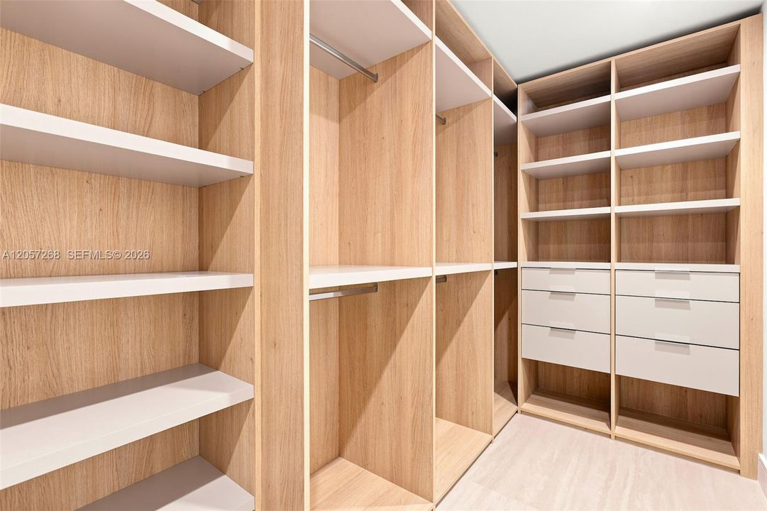 В аренду: $8,500 (2 спален, 3 ванн, 0 Квадратных фут)
