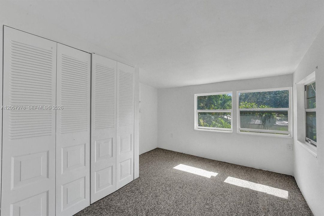 For Rent: $1,975 (2 beds, 1 baths, 670 Square Feet)
