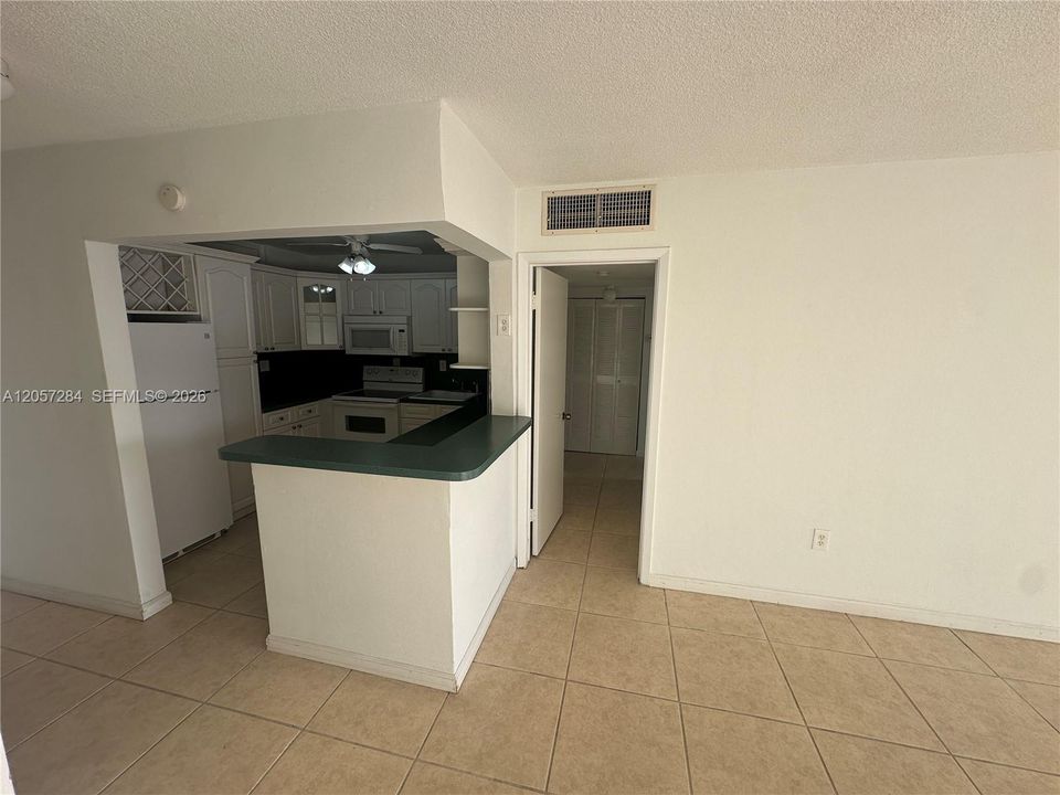 En Venta: $120,000 (1 camas, 1 baños, 878 Pies cuadrados)