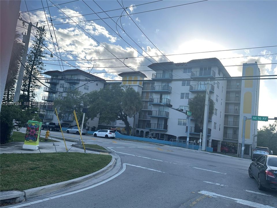 En Venta: $120,000 (1 camas, 1 baños, 878 Pies cuadrados)