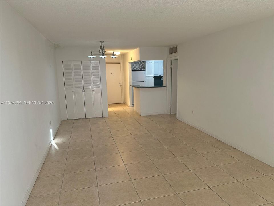 En Venta: $120,000 (1 camas, 1 baños, 878 Pies cuadrados)