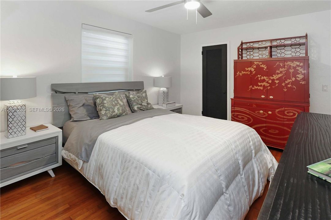 En Venta: $649,000 (2 camas, 2 baños, 1249 Pies cuadrados)