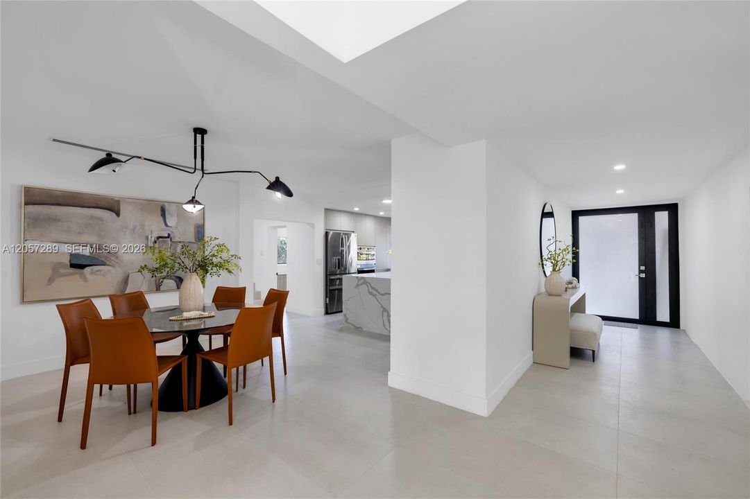 В аренду: $13,500 (5 спален, 4 ванн, 3739 Квадратных фут)