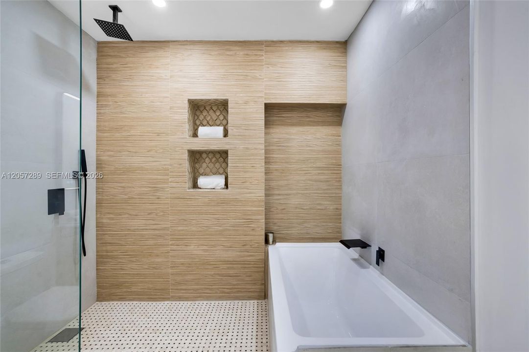 В аренду: $13,500 (5 спален, 4 ванн, 3739 Квадратных фут)