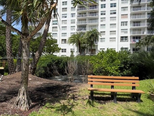 В аренду: $2,250 (1 спален, 1 ванн, 1066 Квадратных фут)