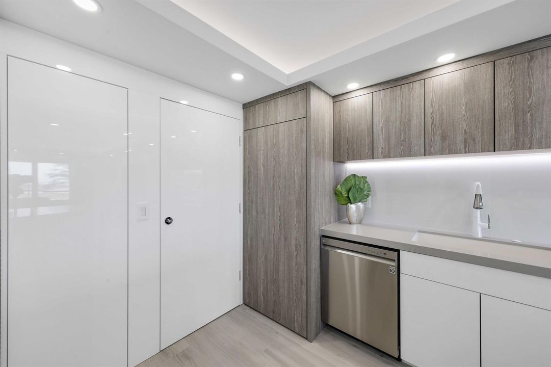600 S Ocean Blvd 103 - 21