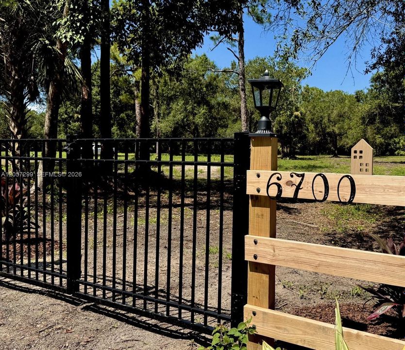 For Sale: $625,000 (8.50 acres)