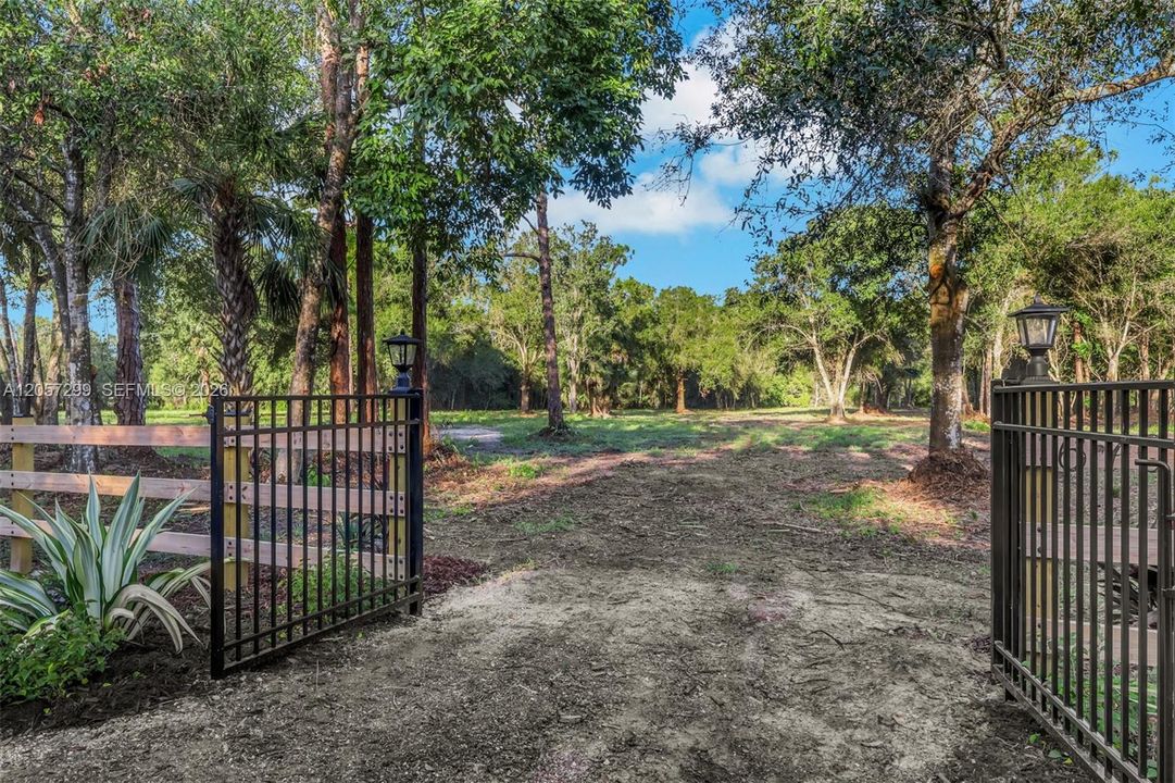 For Sale: $625,000 (8.50 acres)