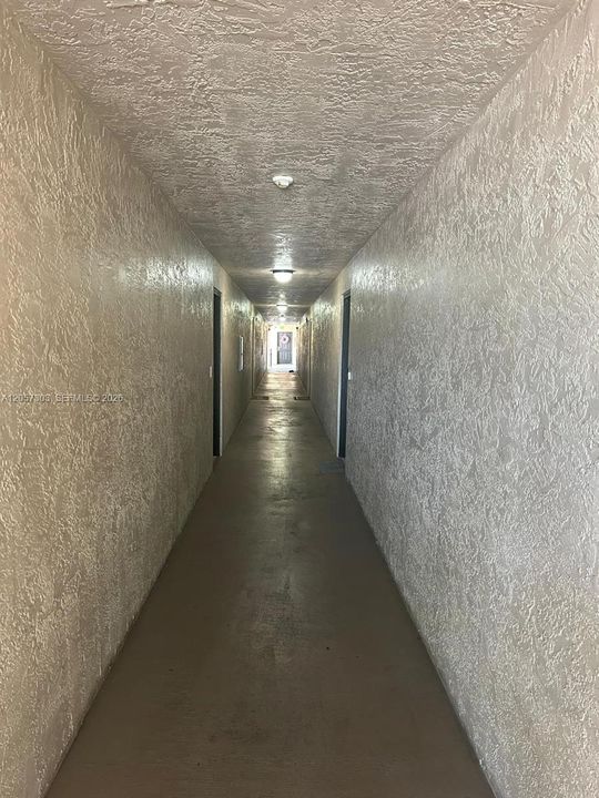 В аренду: $2,000 (2 спален, 2 ванн, 984 Квадратных фут)
