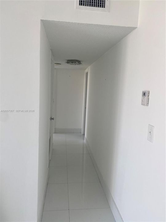 В аренду: $2,390 (2 спален, 2 ванн, 1058 Квадратных фут)