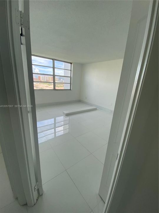 В аренду: $2,390 (2 спален, 2 ванн, 1058 Квадратных фут)