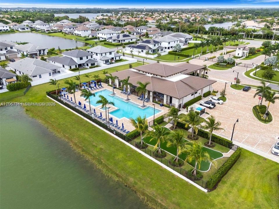 En Venta: $759,000 (3 camas, 2 baños, 2047 Pies cuadrados)