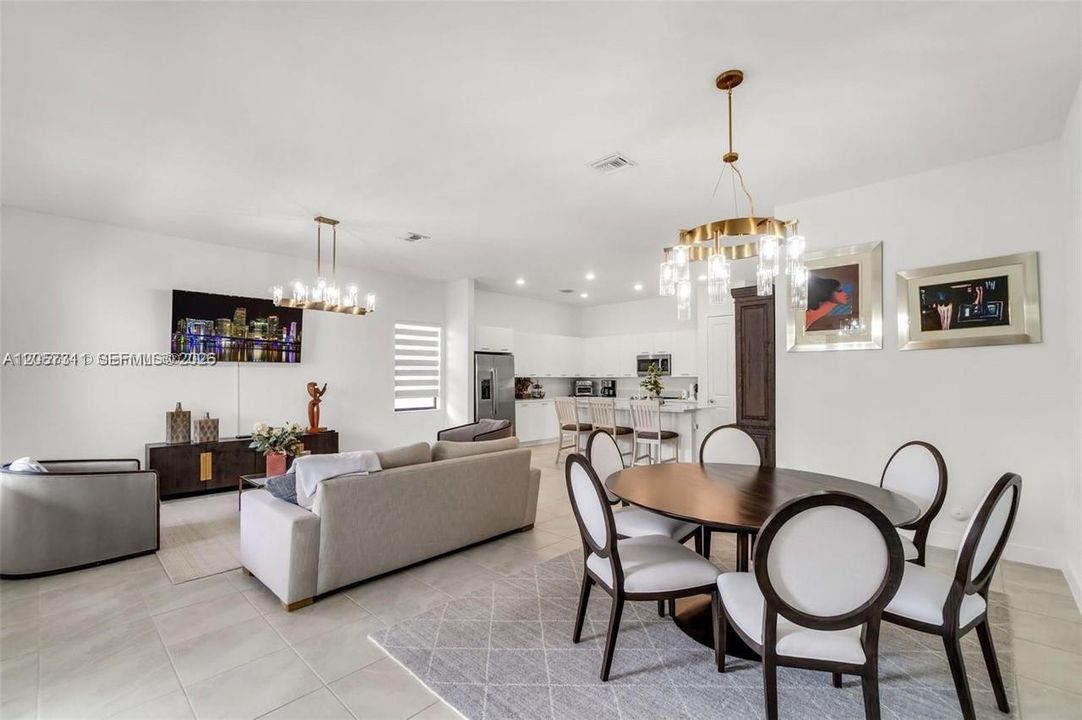 En Venta: $759,000 (3 camas, 2 baños, 2047 Pies cuadrados)