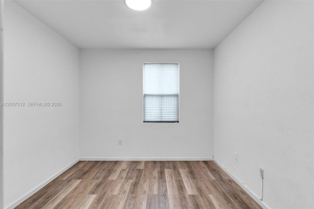 En Venta: $410,000 (4 camas, 3 baños, 1916 Pies cuadrados)