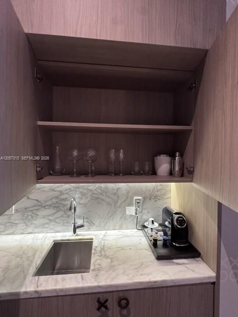 En Venta: $578,000 (1 camas, 1 baños, 627 Pies cuadrados)