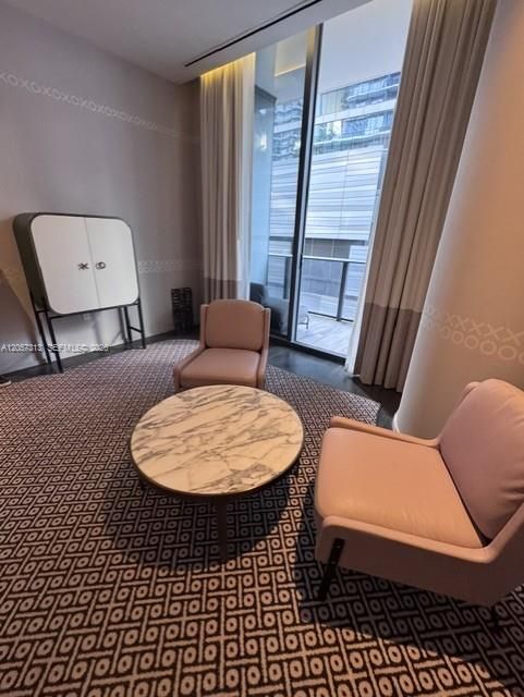 En Venta: $578,000 (1 camas, 1 baños, 627 Pies cuadrados)