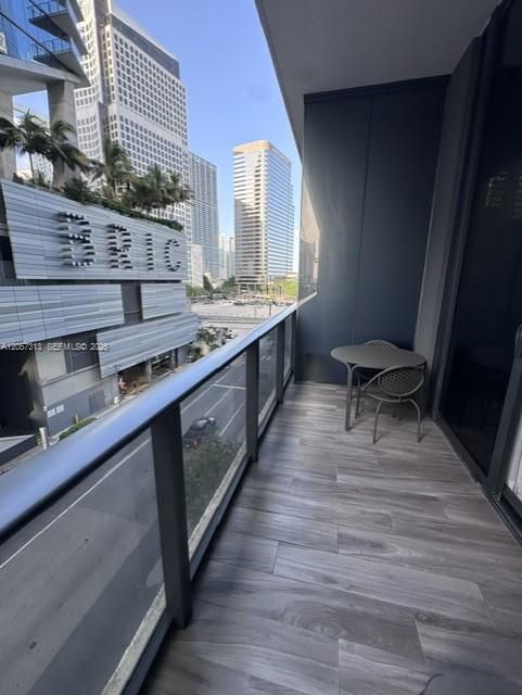 En Venta: $578,000 (1 camas, 1 baños, 627 Pies cuadrados)